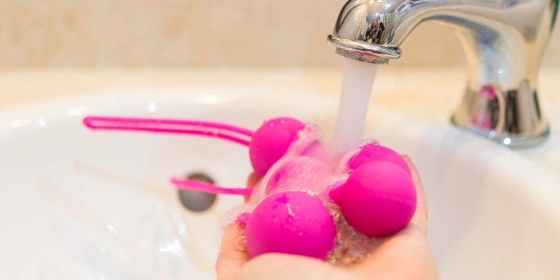 Cách xử lý mùi đồ chơi tình dục